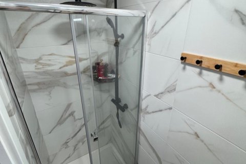 Apartamento en alquiler en Campoamor, Alicante, España 1 dormitorio, 42 m2 No. 147407 - foto 23