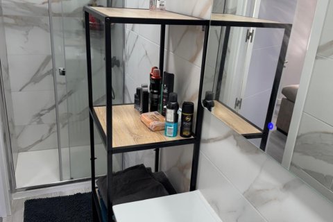 Apartamento en alquiler en Campoamor, Alicante, España 1 dormitorio, 42 m2 No. 147407 - foto 21