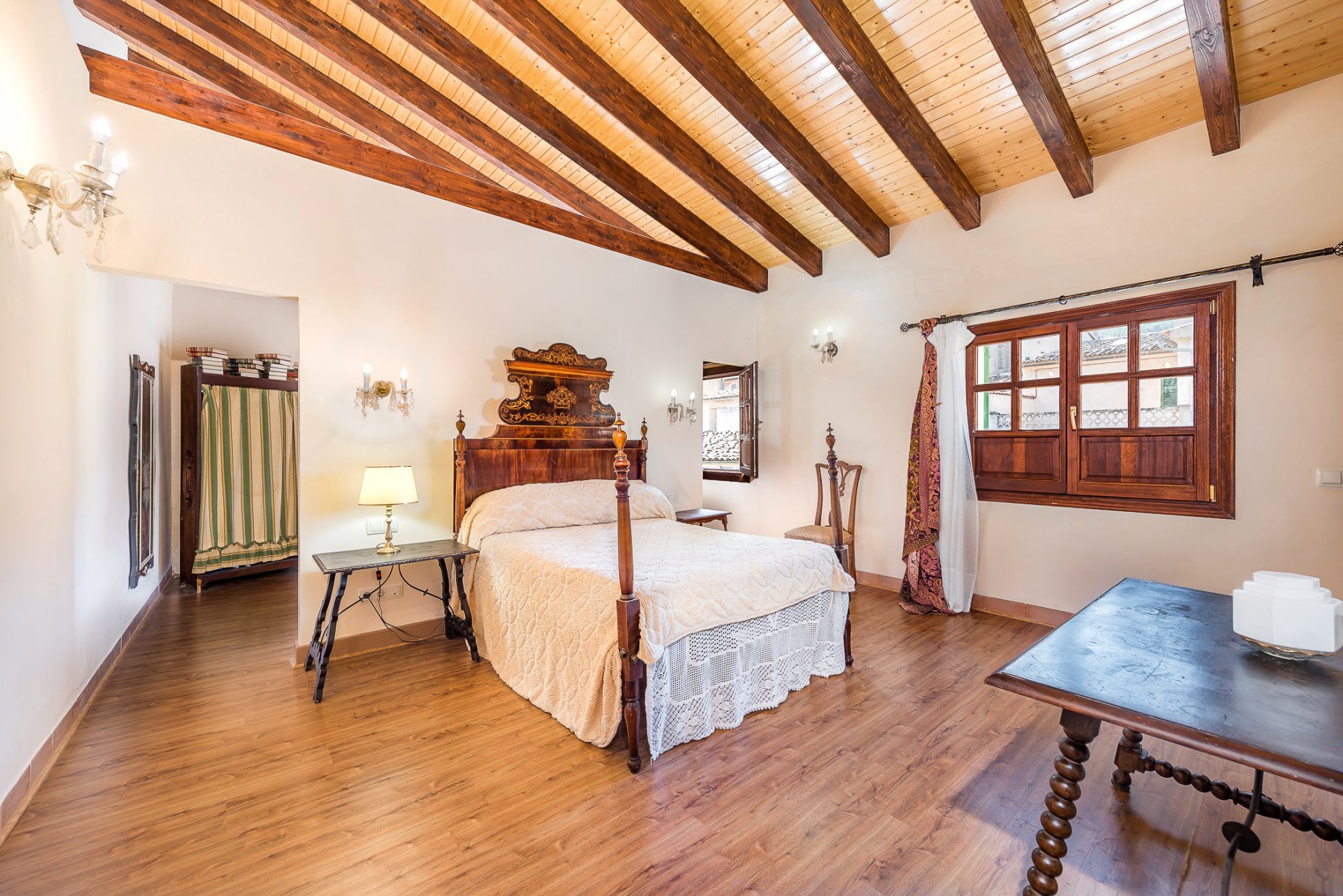 Villetta a schiera a Soller, Mallorca, Spagna 8 camere da letto, 790 mq. N° 32765