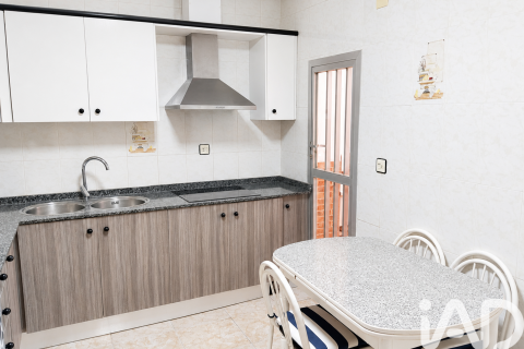 Apartment à louer à Alcantarilla, Murcia, Espagne, 2 chambres, 70 m2 No. 188514 - photo 2