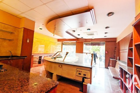 Propiedad comercial en alquiler en Barcelona, España 65 m2 No. 188512 - foto 3