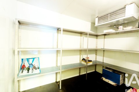 Propiedad comercial en alquiler en Barcelona, España 65 m2 No. 188512 - foto 5