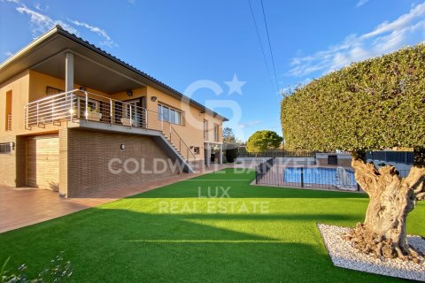 House in Vilamalla, Girona, Spanien 4 Schlafzimmer, 395 m2 Nr. 159656