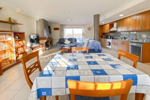 Продажа дома в Виламалла, Герона, Испания 4 спальни, 395м2 №159656 - фото 24