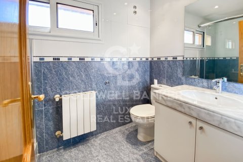 Продажа дома в Виламалла, Герона, Испания 4 спальни, 395м2 №159656 - фото 21