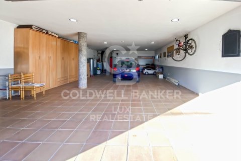 Продажа дома в Виламалла, Герона, Испания 4 спальни, 395м2 №159656 - фото 10