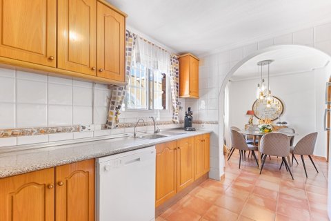 Villa à vendre à Gran Alacant, Alicante, Espagne, 3 chambres, 185 m2 No. 137945 - photo 30