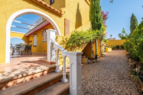 Villa à vendre à Gran Alacant, Alicante, Espagne, 3 chambres, 185 m2 No. 137945 - photo 19