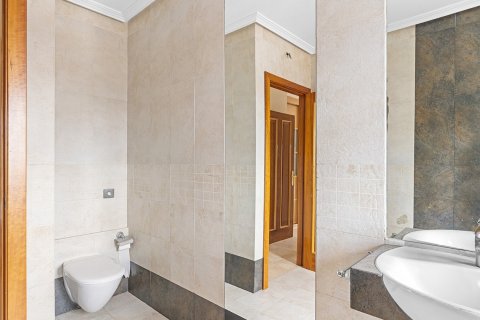 Villa en venta en Alicante, España 5 dormitorios, 381 m2 No. 137943 - foto 24