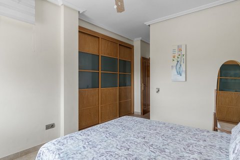 Villa en venta en Alicante, España 5 dormitorios, 381 m2 No. 137943 - foto 28