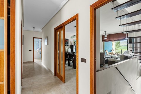 Villa en venta en Alicante, España 5 dormitorios, 381 m2 No. 137943 - foto 6