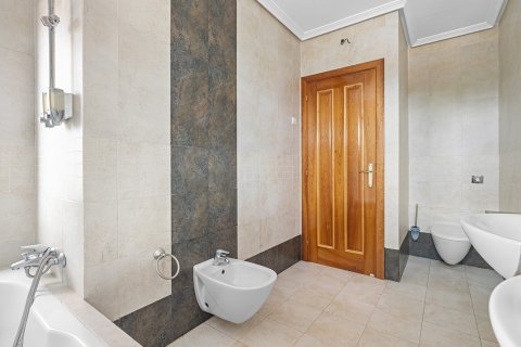 Villa en venta en Alicante, España 5 dormitorios, 381 m2 No. 137943 - foto 23