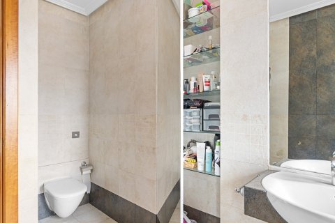 Villa en venta en Alicante, España 5 dormitorios, 381 m2 No. 137943 - foto 25