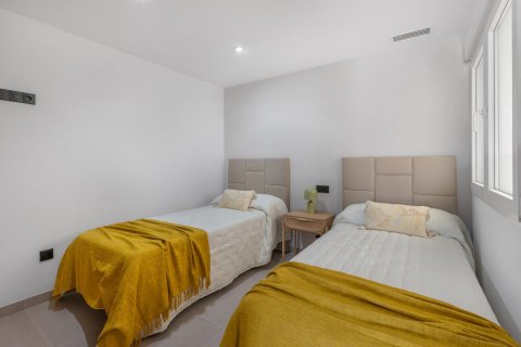 Apartment for sale La Mata, Alicante, Spain 3 bedrooms,  No. 137820 - photo 19
