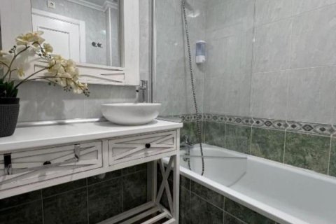 Apartment for sale Torrevieja, Alicante, Spain 2 bedrooms, 74 sq.m. No. 137816 - photo 11