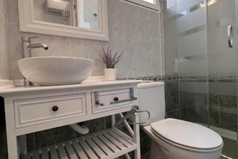 Apartment for sale Torrevieja, Alicante, Spain 2 bedrooms, 74 sq.m. No. 137816 - photo 6
