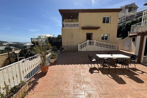 Dom w Callosa D'en Sarria, Alicante, Hiszpania 4 sypialnie, 239 mkw. nr 95461 – zdjęcie 12