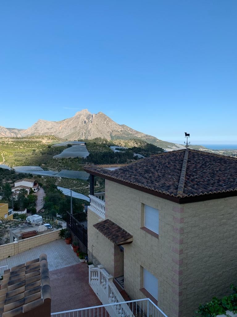 Talo Callosa D'en Sarria, Alicante, Espanja 4 makuuhuonetta, 239 m2 No. 95461