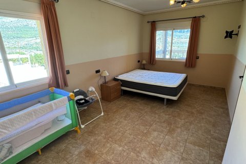 Dom w Callosa D'en Sarria, Alicante, Hiszpania 4 sypialnie, 239 mkw. nr 95461 – zdjęcie 23