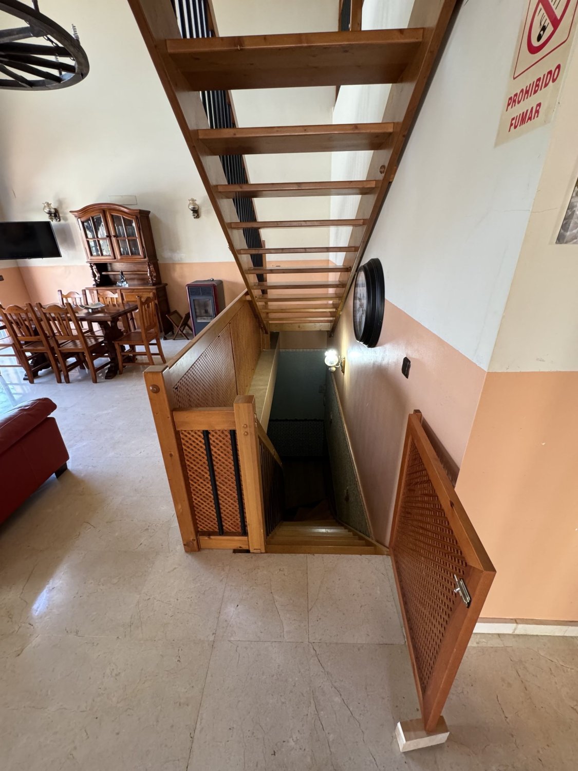 Talo Callosa D'en Sarria, Alicante, Espanja 4 makuuhuonetta, 239 m2 No. 95461
