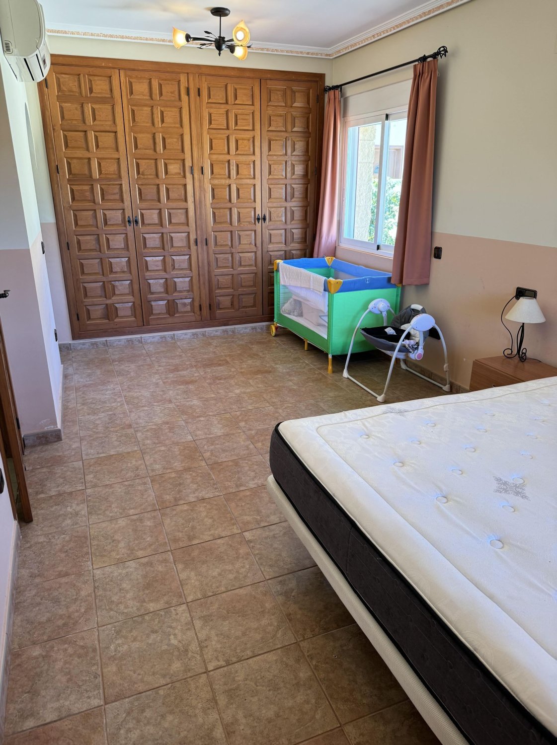 Talo Callosa D'en Sarria, Alicante, Espanja 4 makuuhuonetta, 239 m2 No. 95461