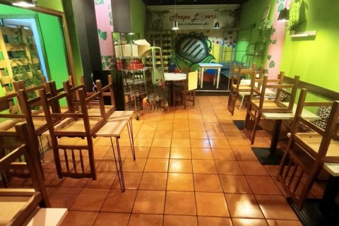 Cafe / restaurant à vendre à Leon, Espagne, 2 chambres, 106 m2 No. 188427 - photo 3