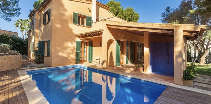Villa en Santa Ponsa, Mallorca, España 3 dormitorios, 398 m2 No. 147879