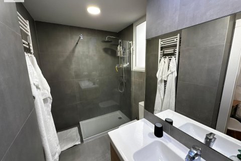 Apartment for rent in Valencia, Spain 2 bedrooms, 190 sq.m. No. 143738 - photo 11