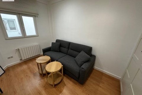 Apartment for rent in Valencia, Spain 2 bedrooms, 190 sq.m. No. 143738 - photo 15