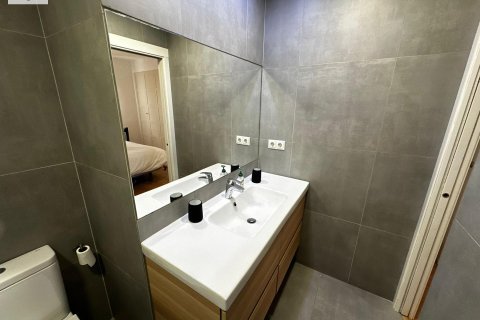 Apartment for rent in Valencia, Spain 2 bedrooms, 190 sq.m. No. 143738 - photo 10