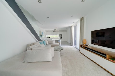 Huvila vuokrattavana Finestrat, Alicante, Espanja, 2 makuuhuonetta, 230 m2 No. 143736 - kuva 25