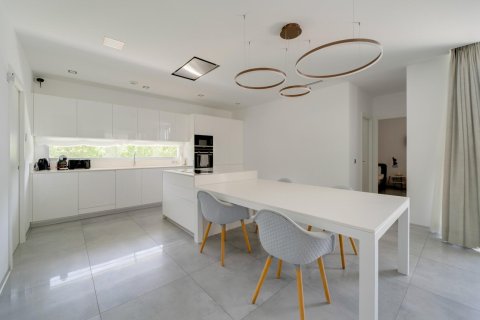 Huvila vuokrattavana Finestrat, Alicante, Espanja, 2 makuuhuonetta, 230 m2 No. 143736 - kuva 15