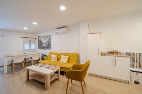 Аренда квартиры в Вильяхойоса, Аликанте, Испания 2 спальни, 60м2 №143737 - фото 12