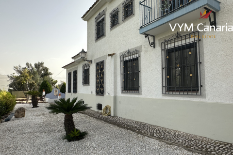 Villa zum Verkauf in Guadalest, Alicante, Spanien 3 Schlafzimmer, 255 m2 Nr. 143733 - Foto 1