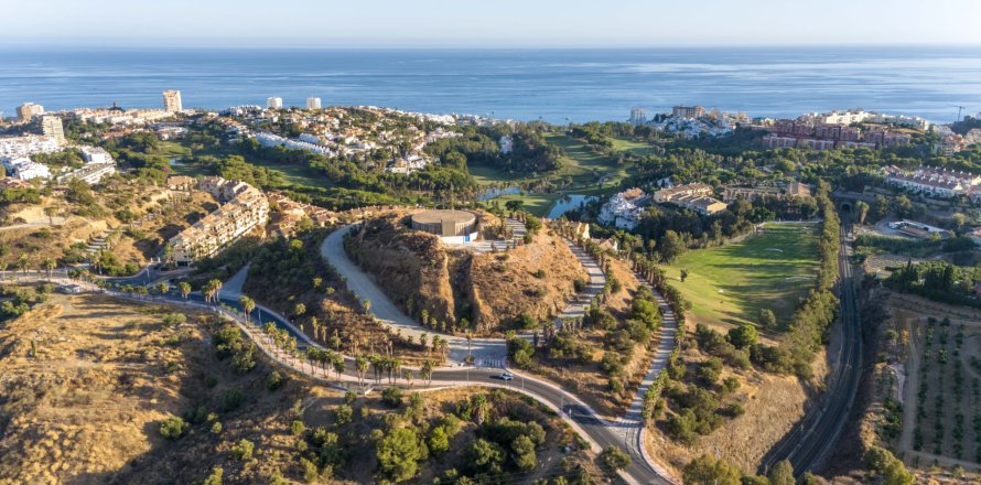 Apartment in Benalmadena, Malaga, Spain 3 bedrooms, 162 sq.m. No. 135942