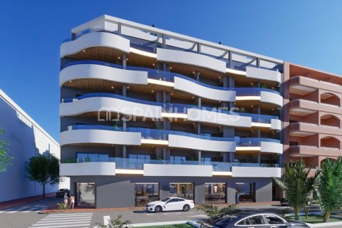 Apartment à Torrevieja, Alicante, Espagne 3 chambres, 67 m2 No. 144657