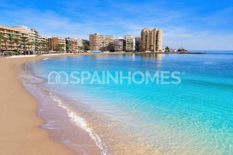 Apartment for sale in Torrevieja, Alicante, Spain 3 bedrooms, 67 sq.m. No. 144657 - photo 12