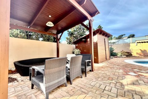 Villa en venta en Torrevieja, Alicante, España 4 dormitorios, 291 m2 No. 144661 - foto 10