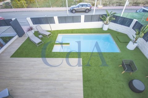 Villa for sale in Benijofar, Alicante, Spain 3 bedrooms, 170 sq.m. No. 73970 - photo 20