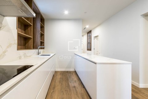 Apartment à vendre à Barcelona, Espagne, 3 chambres, 126 m2 No. 168318 - photo 13