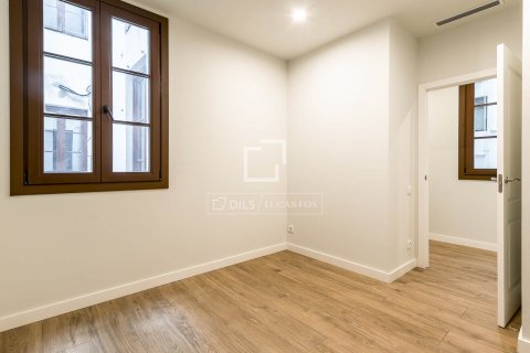 Apartment à vendre à Barcelona, Espagne, 3 chambres, 126 m2 No. 168318 - photo 26