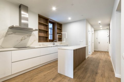 Apartment à vendre à Barcelona, Espagne, 3 chambres, 126 m2 No. 168318 - photo 10