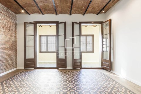 Apartment à vendre à Barcelona, Espagne, 3 chambres, 126 m2 No. 168318 - photo 5