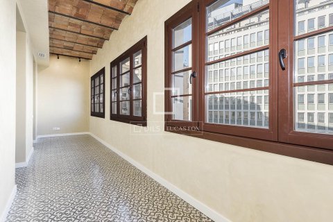 Apartment à vendre à Barcelona, Espagne, 3 chambres, 126 m2 No. 168318 - photo 8