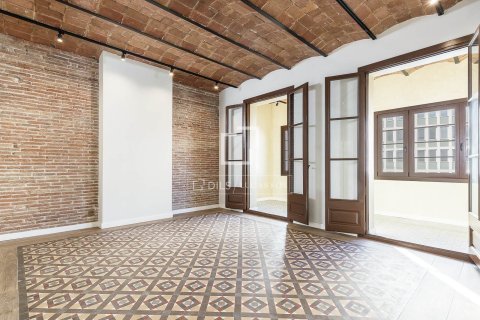 Apartment à Barcelona, Espagne 3 chambres, 126 m2 No. 168318