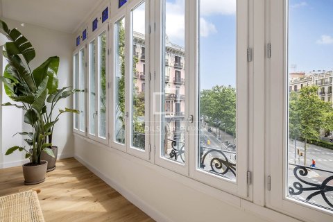 Apartamento en venta en Barcelona, España 4 dormitorios, 168 m2 No. 168321 - foto 6