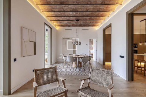 Apartamento en venta en Barcelona, España 4 dormitorios, 168 m2 No. 168321 - foto 2