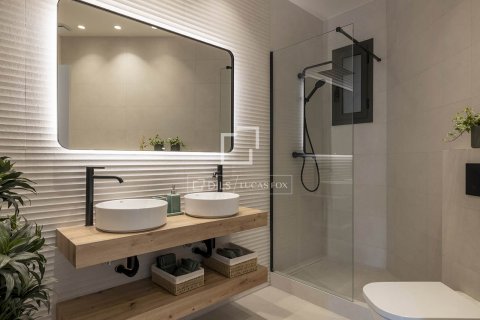 Apartamento en venta en Barcelona, España 4 dormitorios, 168 m2 No. 168321 - foto 16