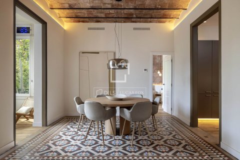 Apartamento en venta en Barcelona, España 4 dormitorios, 168 m2 No. 168321 - foto 3