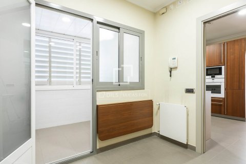 Penthauss pārdošanā Barcelona, Spānijā 3 istabas, 240 m2 Nr. 168320 - attēls 18